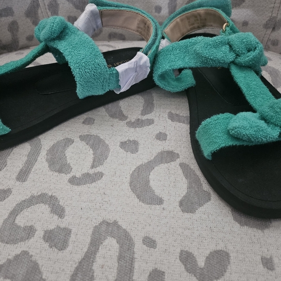 Stuart Weitzman Bandeau Terry Cloth Bow Green Black Gold Open Toe Sandal NEW - Picture 9 of 15